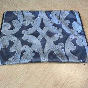 Designers Guild Pillow Cover